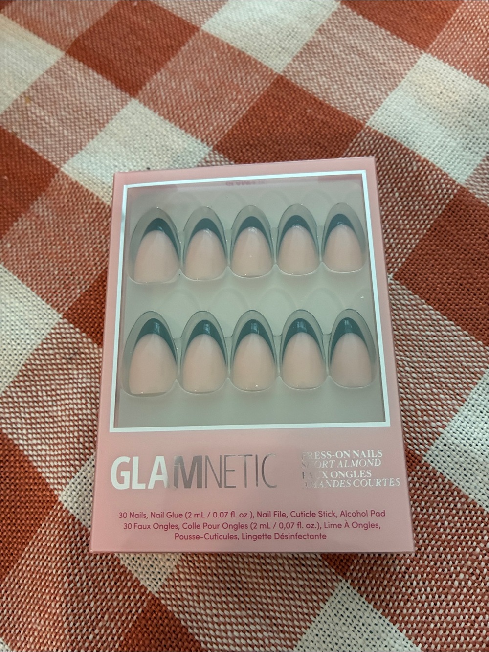 Glamnetic Chateau press ons. Short Almond. Deep Purple. Usual kit.